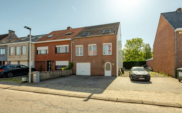 Bel-etage te koop in Ravels